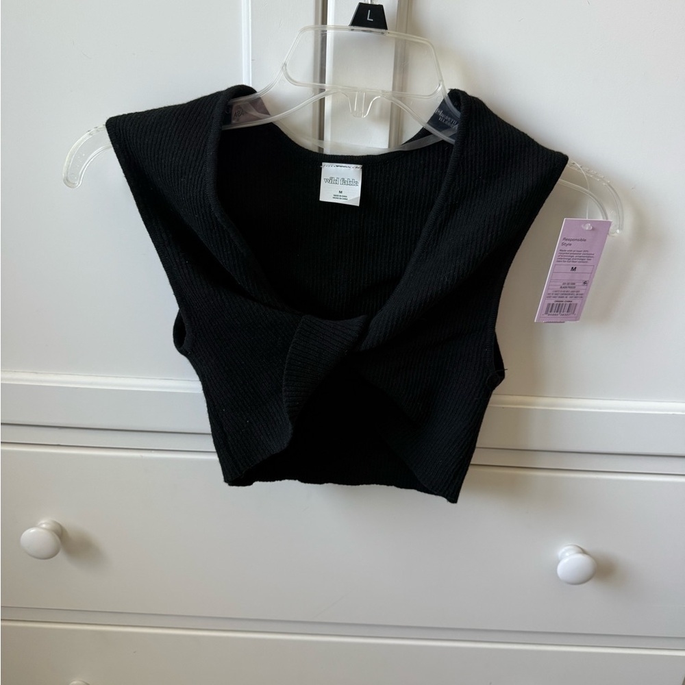 Wild Fable Black Fitted Crop Tank Top